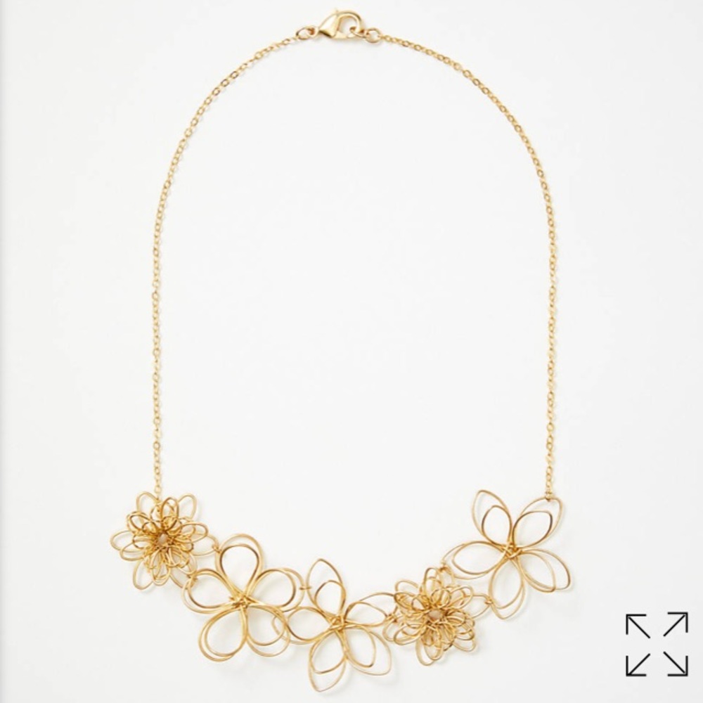 SOLD🎖🆕 LOFT Gold Floral Statement Necklace - Picture 1 of 8